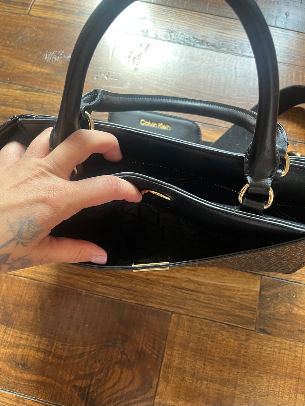 CK Purse/Handbag - Picture 5 of 7